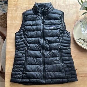 Black Women's Puffer Vest